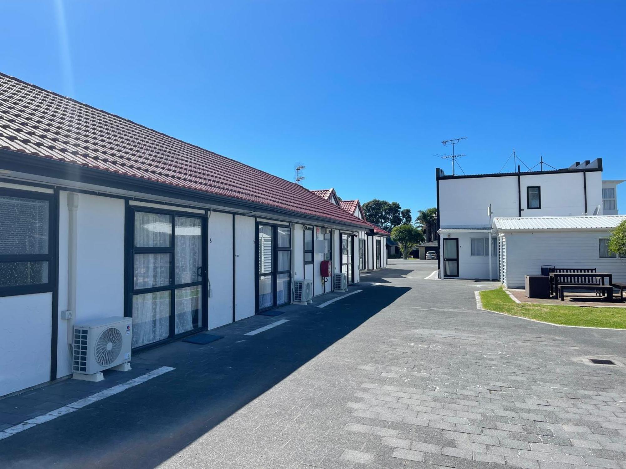Summer Inn Motel Orewa Esterno foto